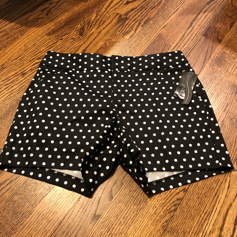 *NEW* INC Shorts